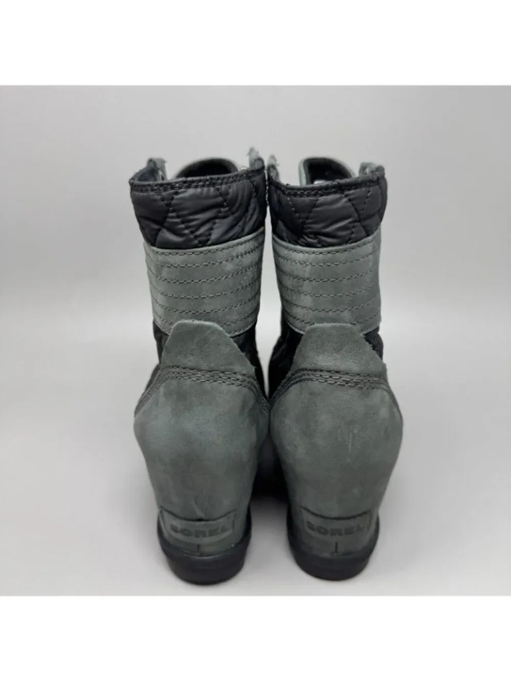 SOREL LEXIE WEDGE Gray Nubuck And Black Quilted Women's Ankle Boots Size 9
